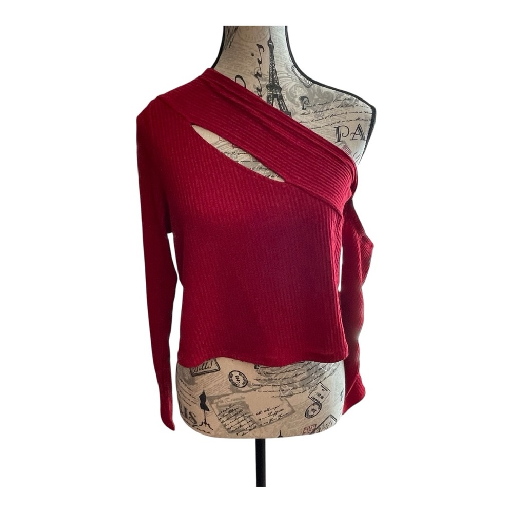 Chic Off-Shoulder Red Sweater